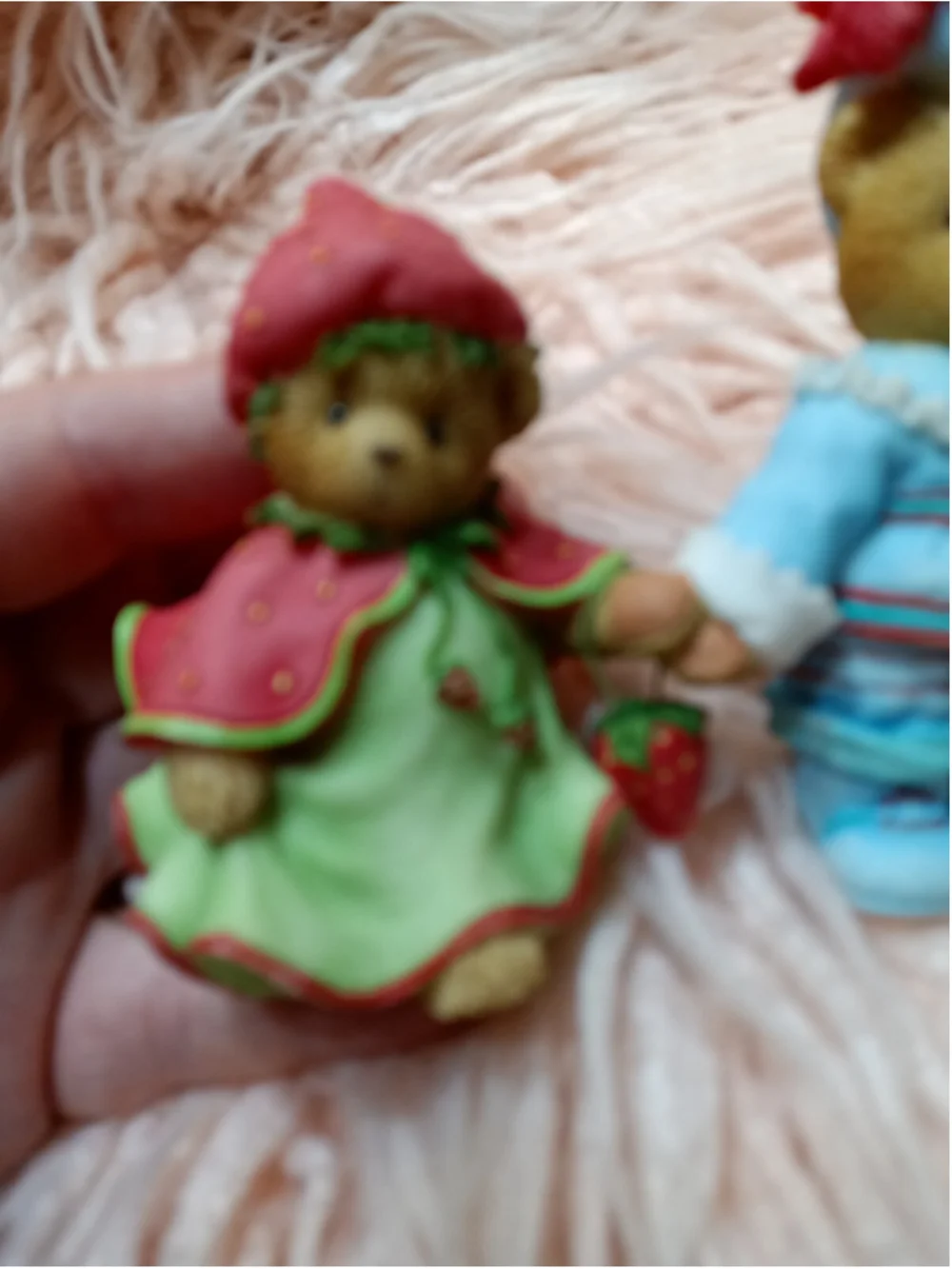 Cherished Teddies, Bill & Linda, 2008 Club Exclusive Costume Strawberry Balloons